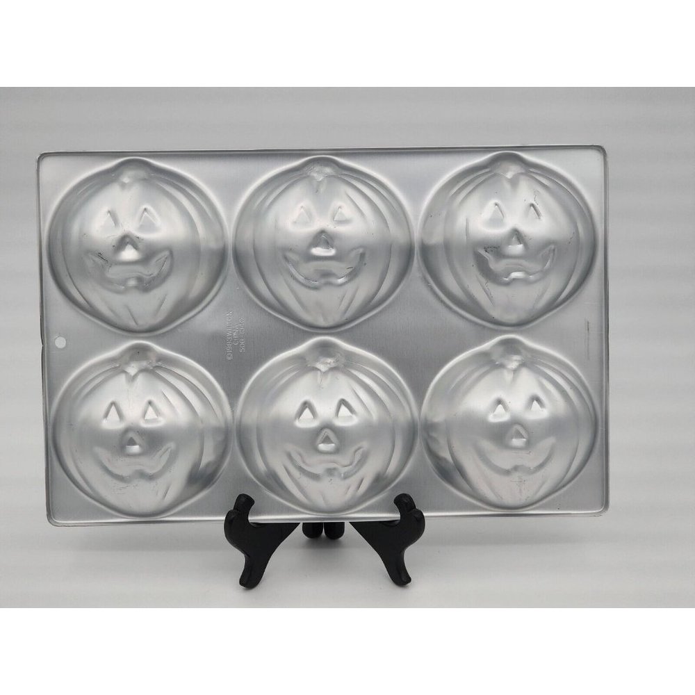 Vintage Wilton 6 Mini Pumpkin Metal Cake Pan Halloween Baking Mold 1983